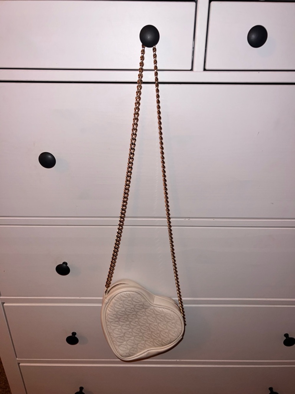 Aldo Heart-Shaped Cream Crossbody Bag with Gold Chain